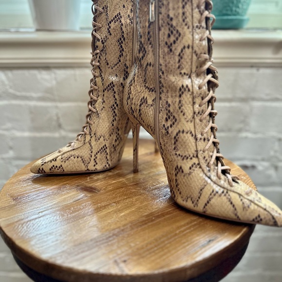 Schutz boots - Picture 2 of 11